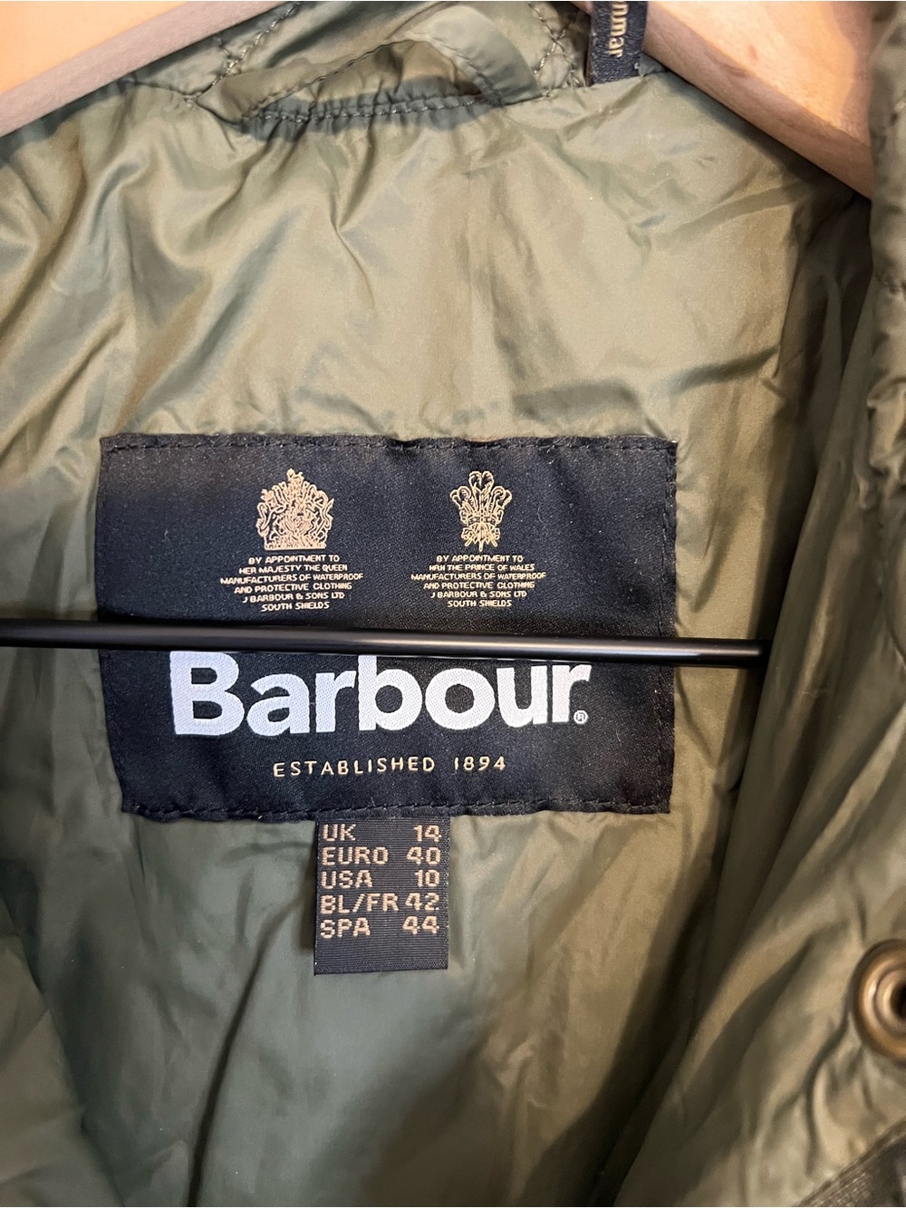 Barbour Women's Quilted Vest Olive Green 10 - Picture 3 of 4